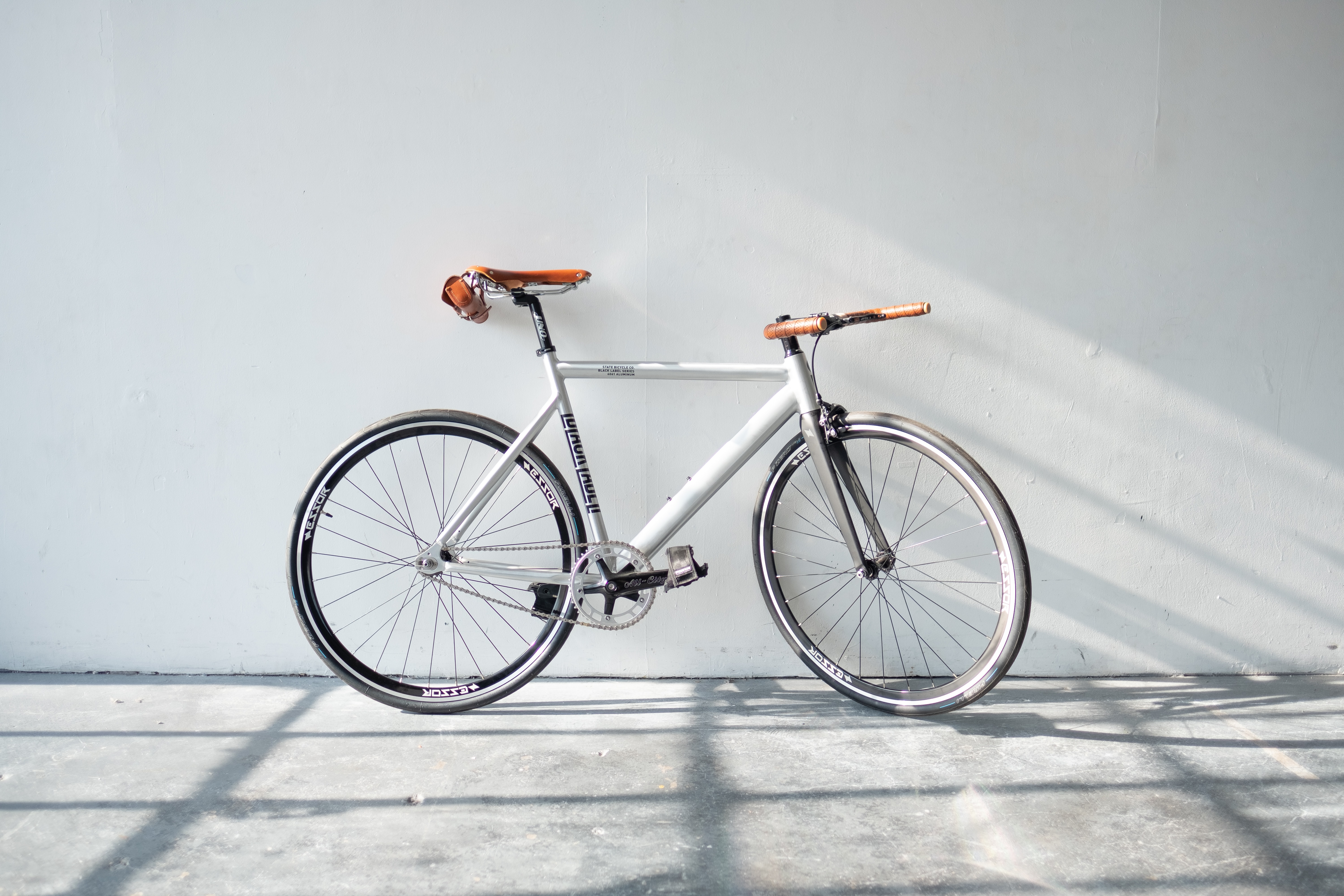 Ventajas de viajar en bici; Ana Ruth Clark y Dan Noyola nos cuentan su cambio de vida gracias a la bicicleta